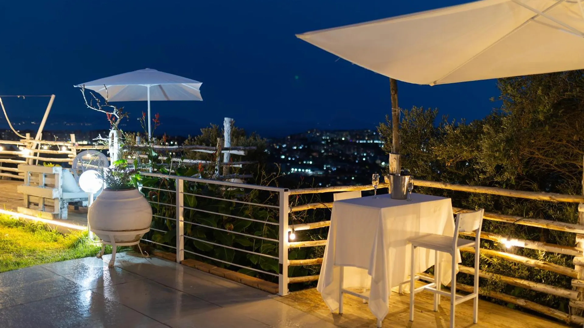 Homestay Villa Panoramica A Napoli