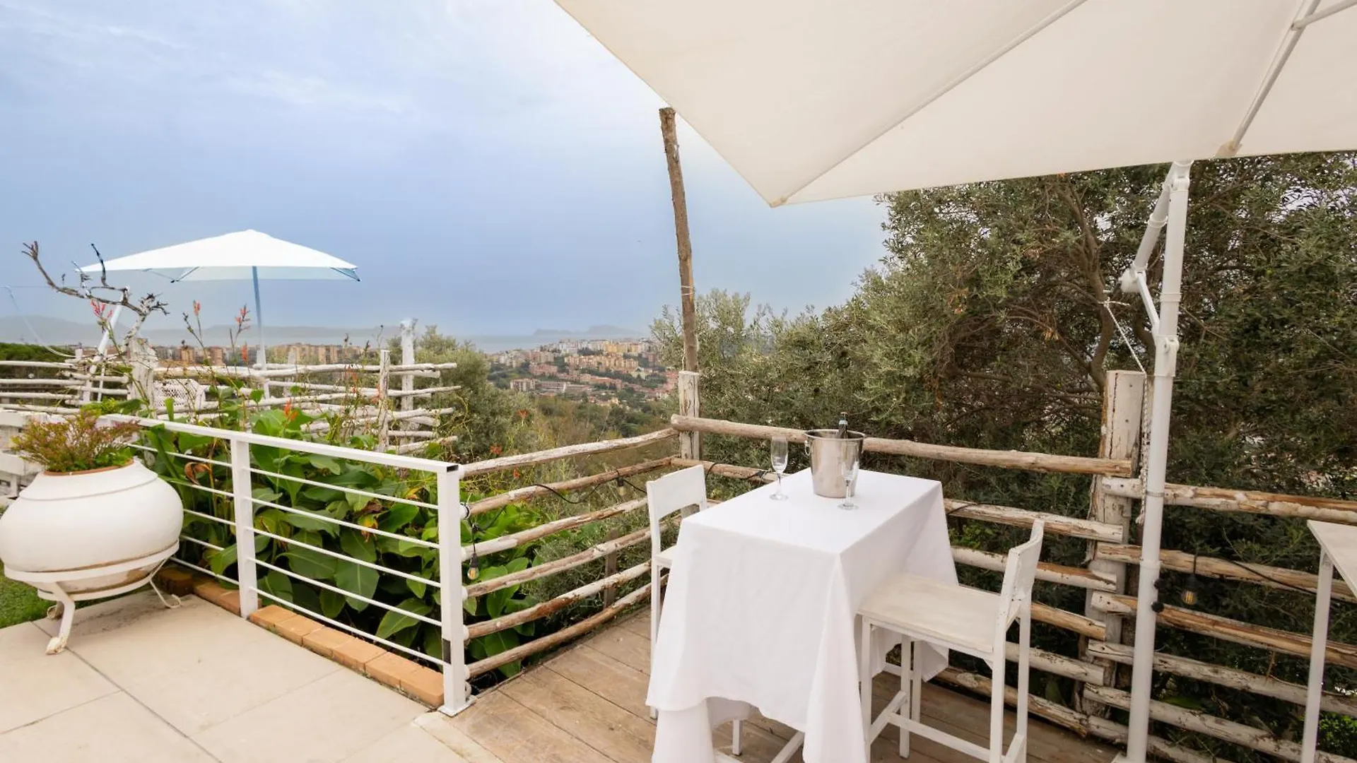 Homestay Villa Panoramica A Napoli